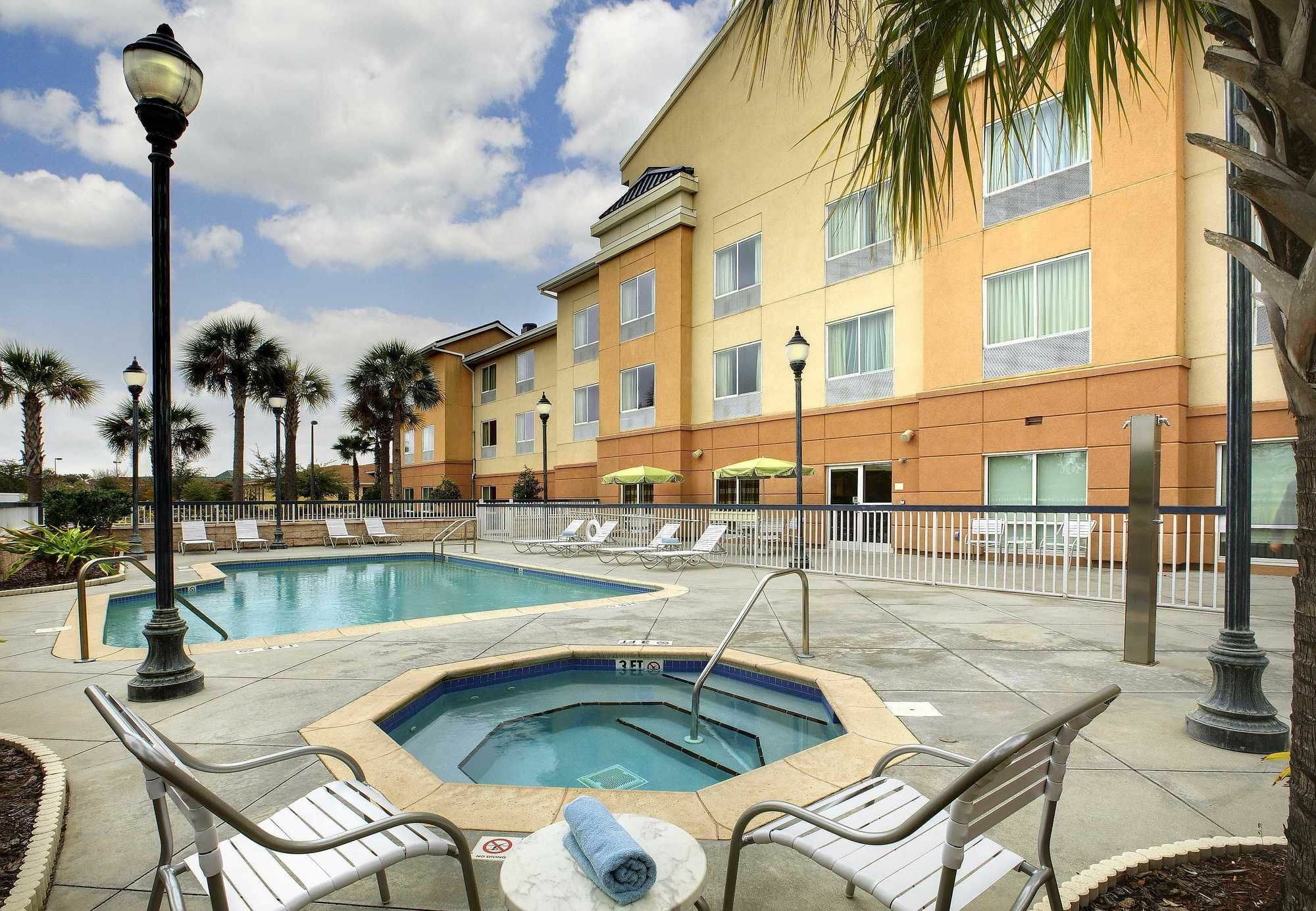 Fairfield By Marriott At Lakewood Ranch - Sarasota The Meadows Exterior photo